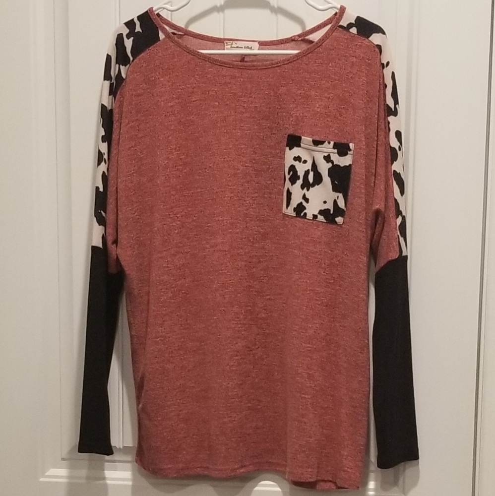 Southern Stitch red cow print long sleeve top size small